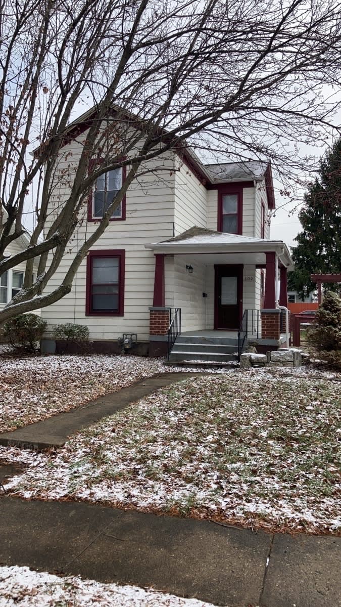 1150 Creighton Avenue