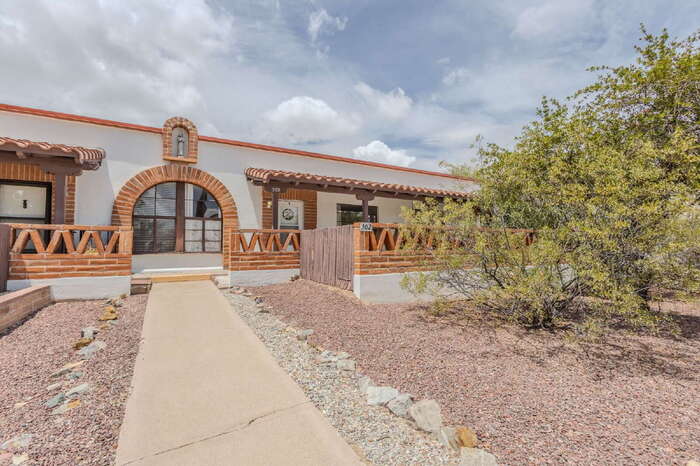 302 South Paseo Cerro