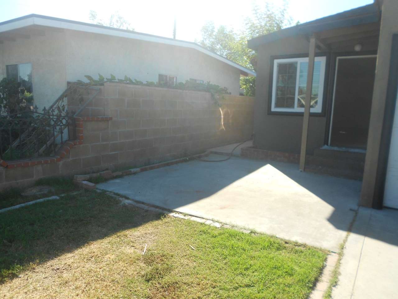 **2 Bedroom 1 Bath Home in Norwalk**