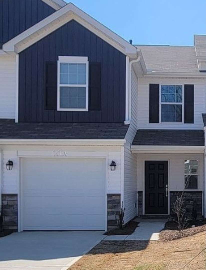 936 Powder Creek Drive