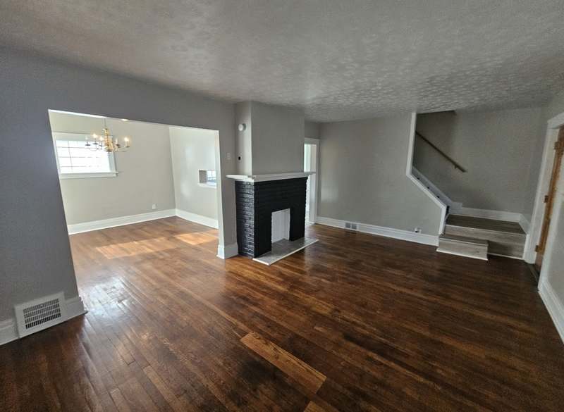 4916 East 85th Street