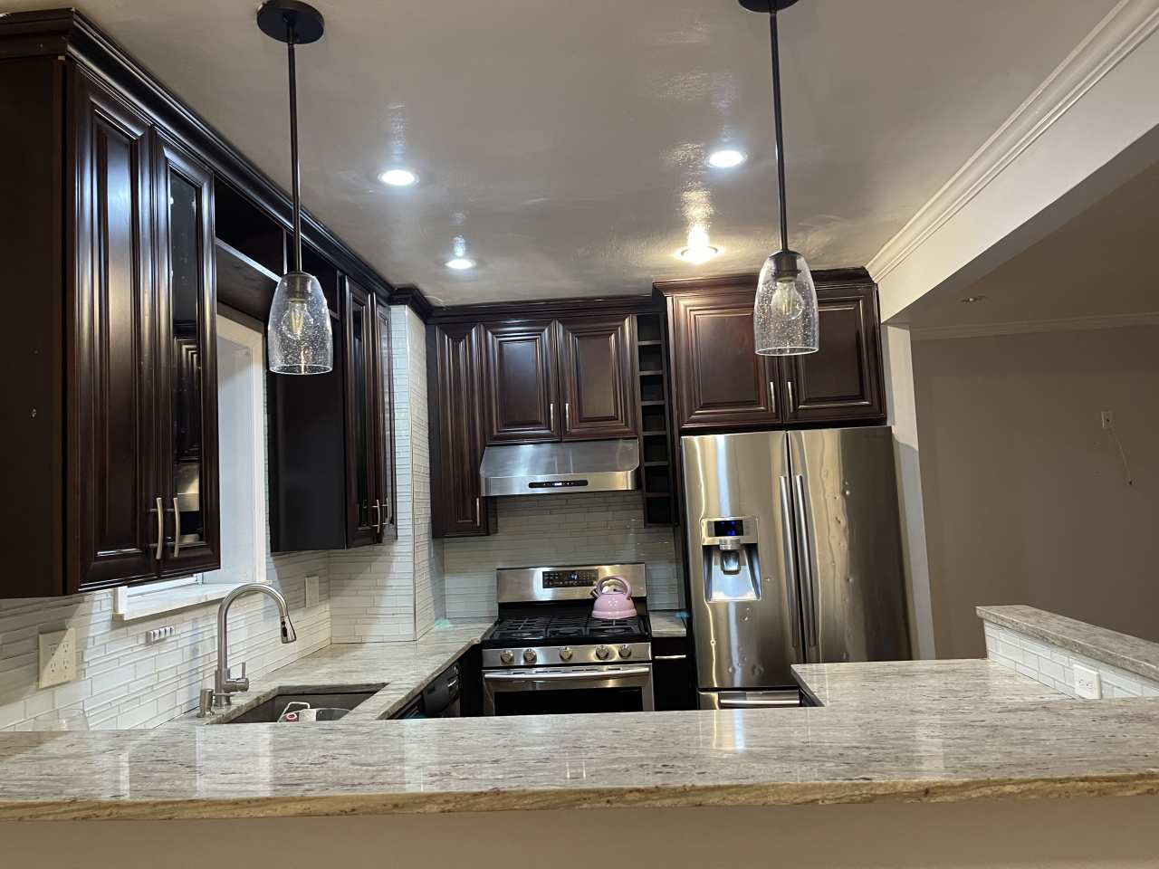 2846 Philip Avenue Fl. 2