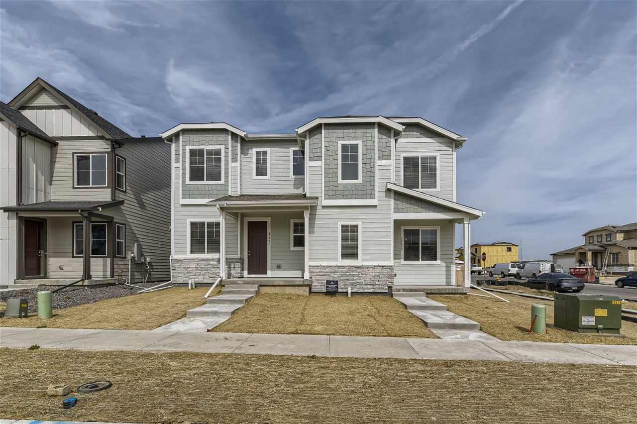 Single Family 3 Bed, 3 Bath Paired-Home in Anthology, Parker!