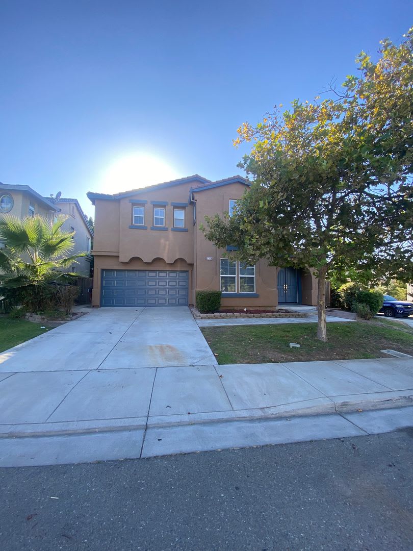 Ready Now! – Stunning Corner Lot Home