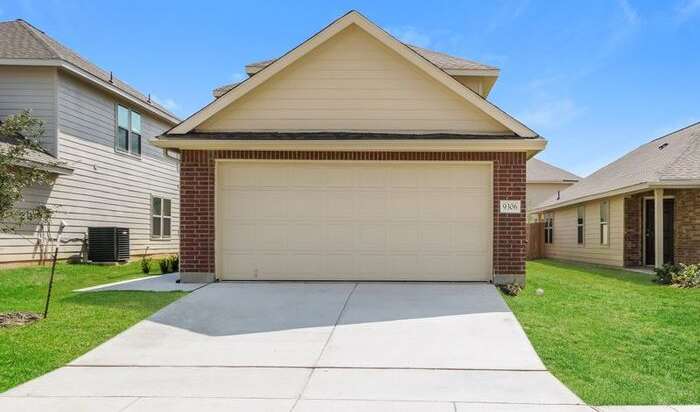 9306 Green Flora Court