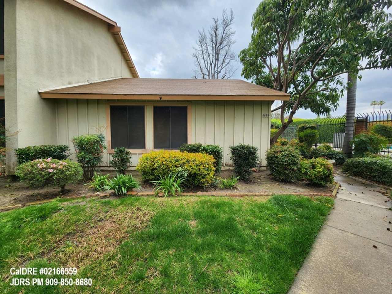 Price Lowered! Ontario 2 Bedroom Condo