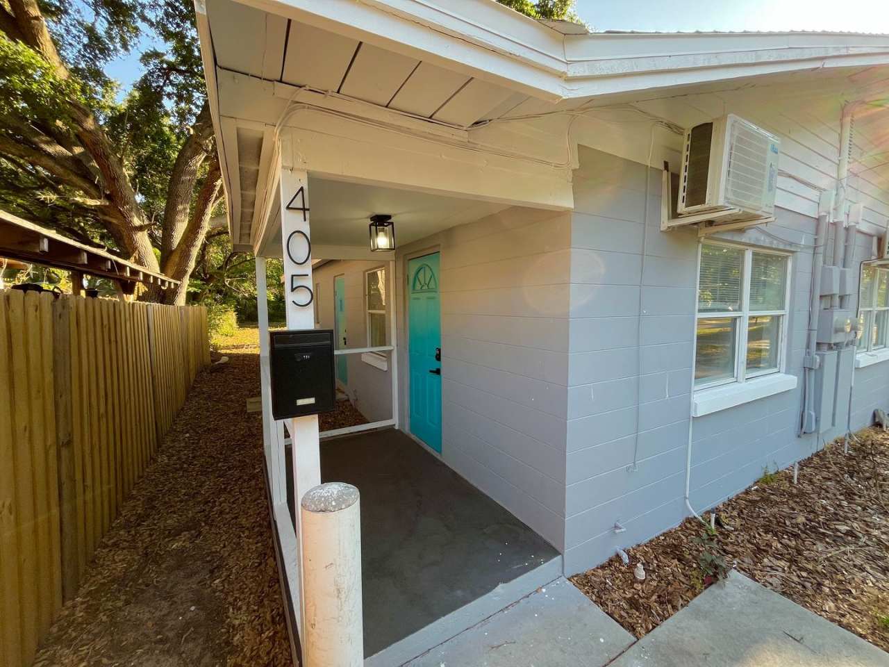 $300 OFF 1st Month Rent + $50 Gift Card - 1 Bedroom / 1 Bathroom – Winter Haven, FL