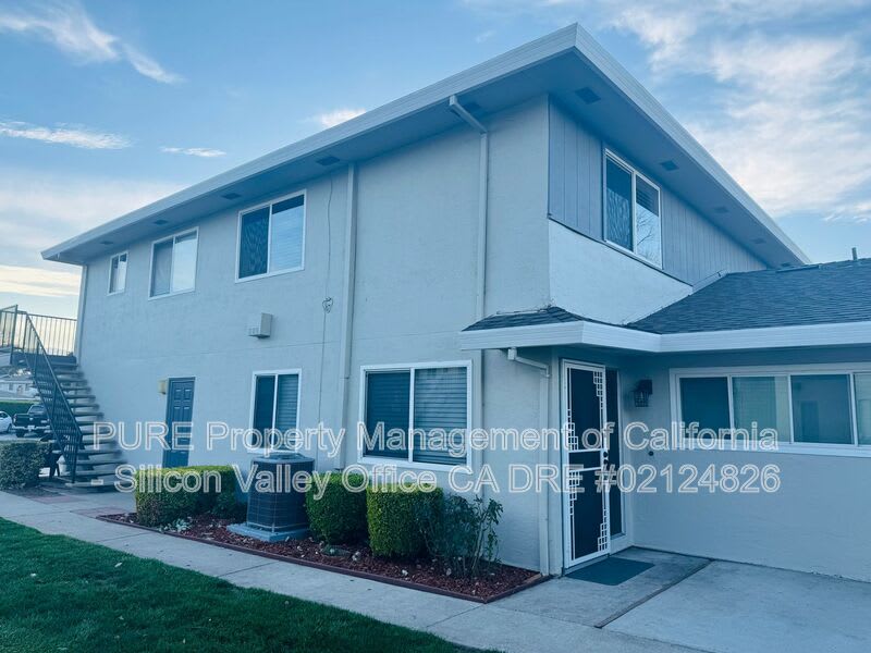 264 Tradewinds Court