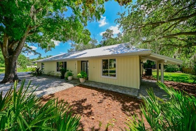 10113 Lindelaan Drive