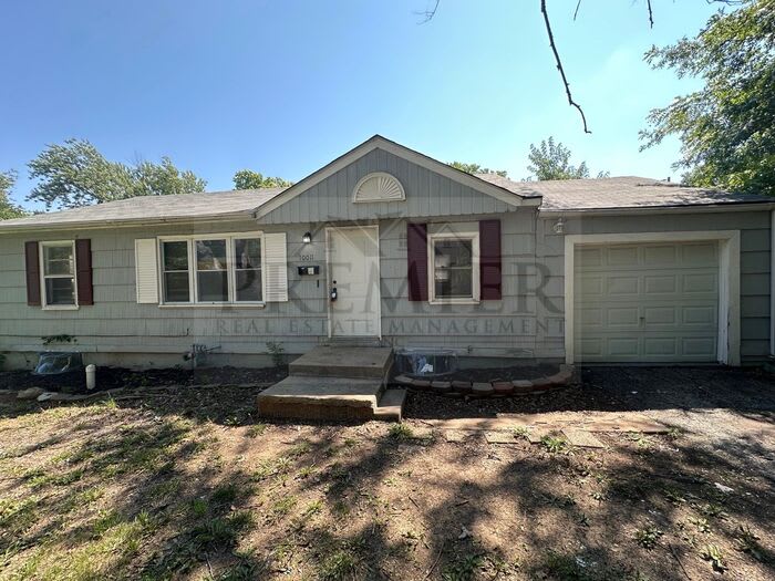 10011 Bellaire Avenue