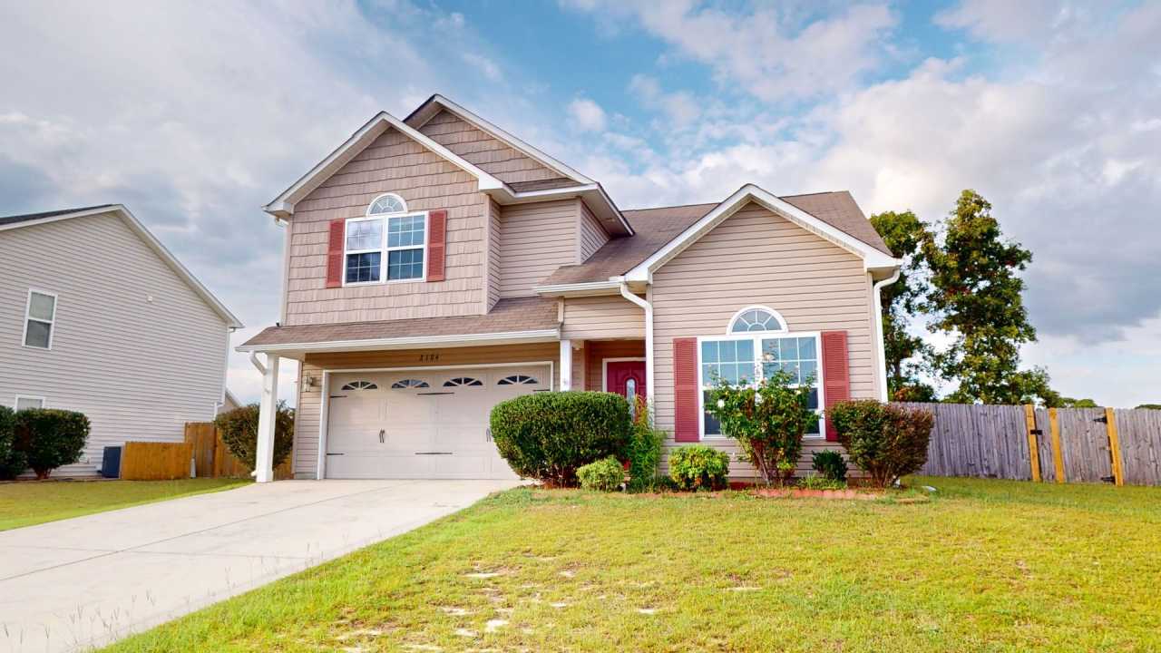 4 Bedrooms in Established Hope Mills Community of West Hampton!