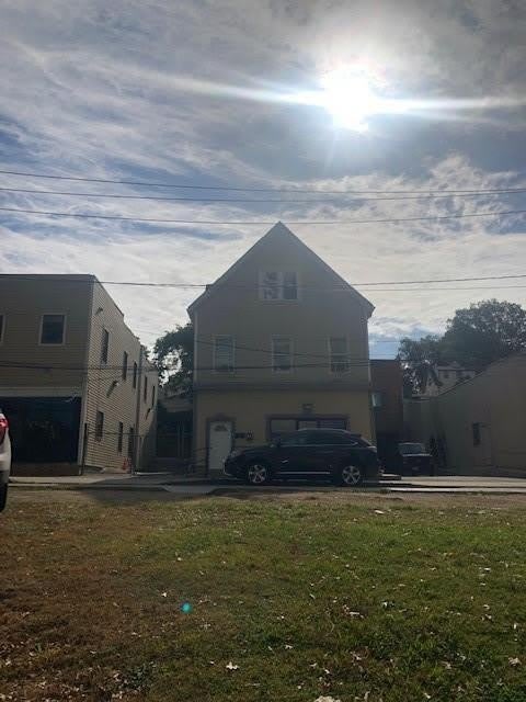 17 S Macquesten Parkway