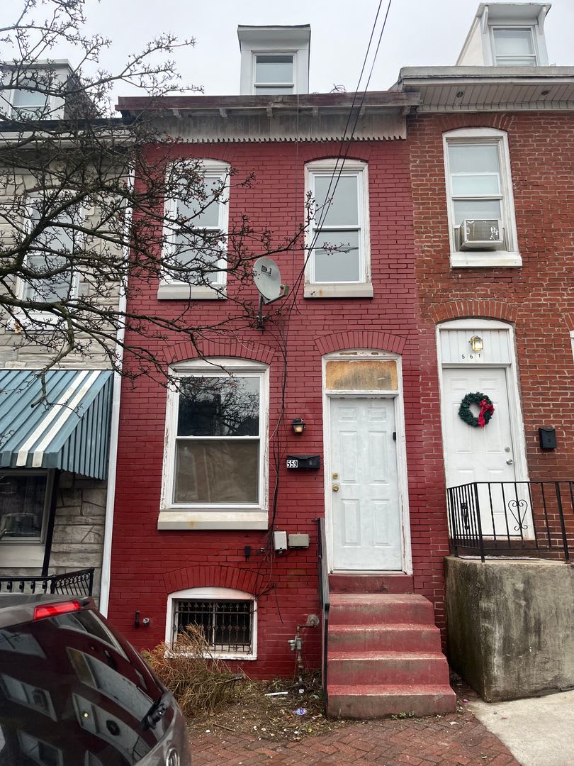 Fully renovated 3 bedrooms 1 bath House