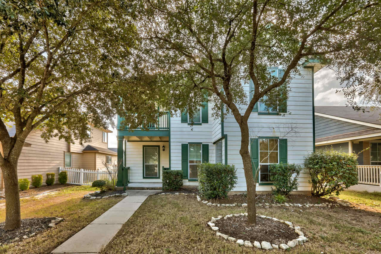 Spacious Home Available in the Sought After Neighborhood of Plum Creek!