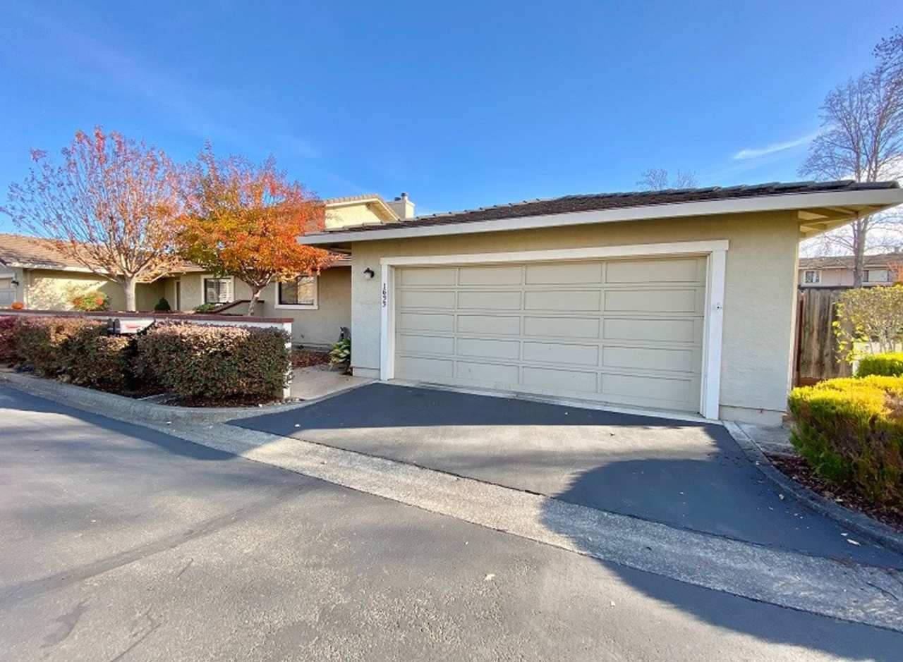 DO NOT DISTURB TENANTS - Spacious Two Bedroom Napa Condo