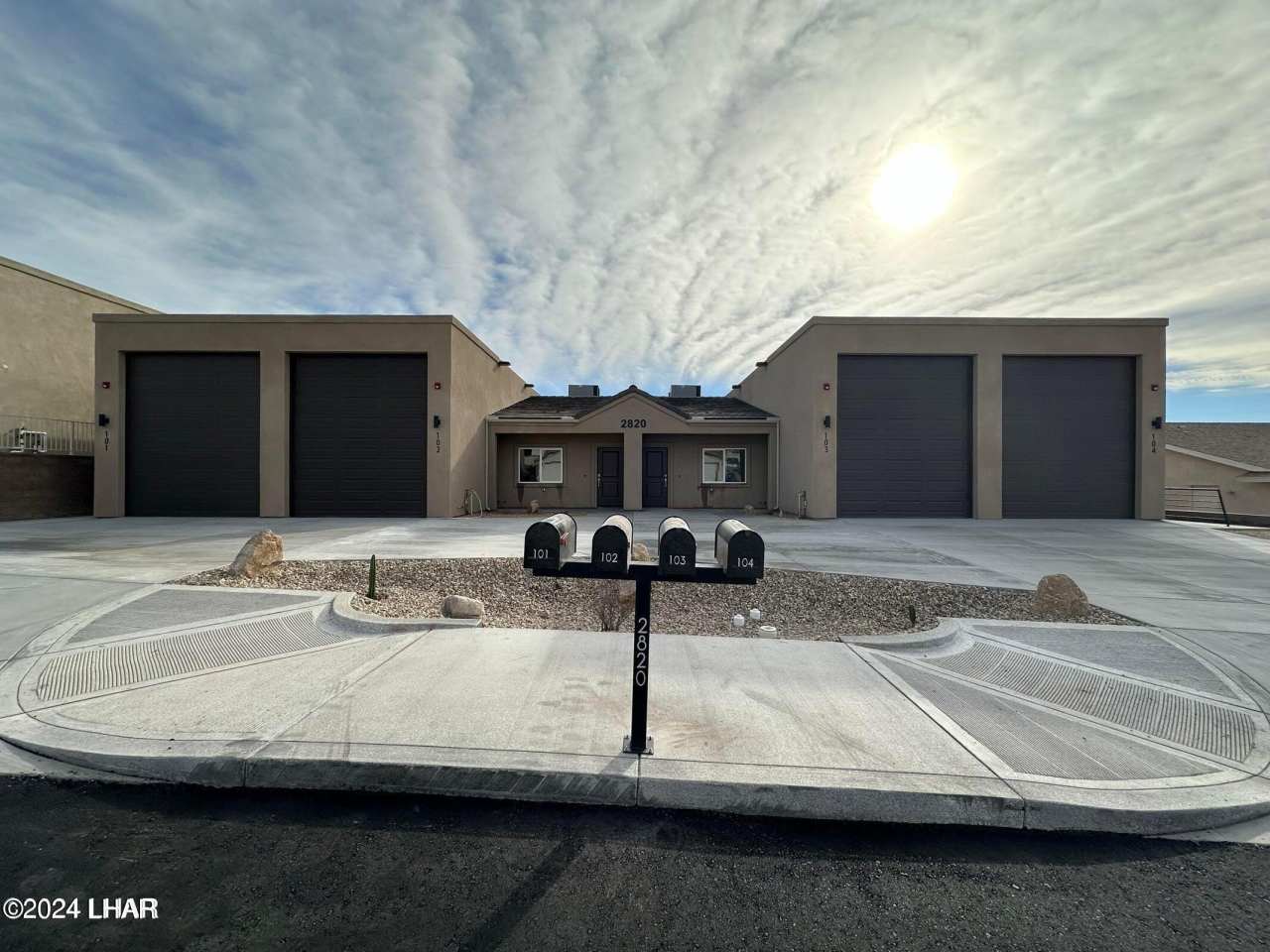 2820 Palisades Dr unit: 104