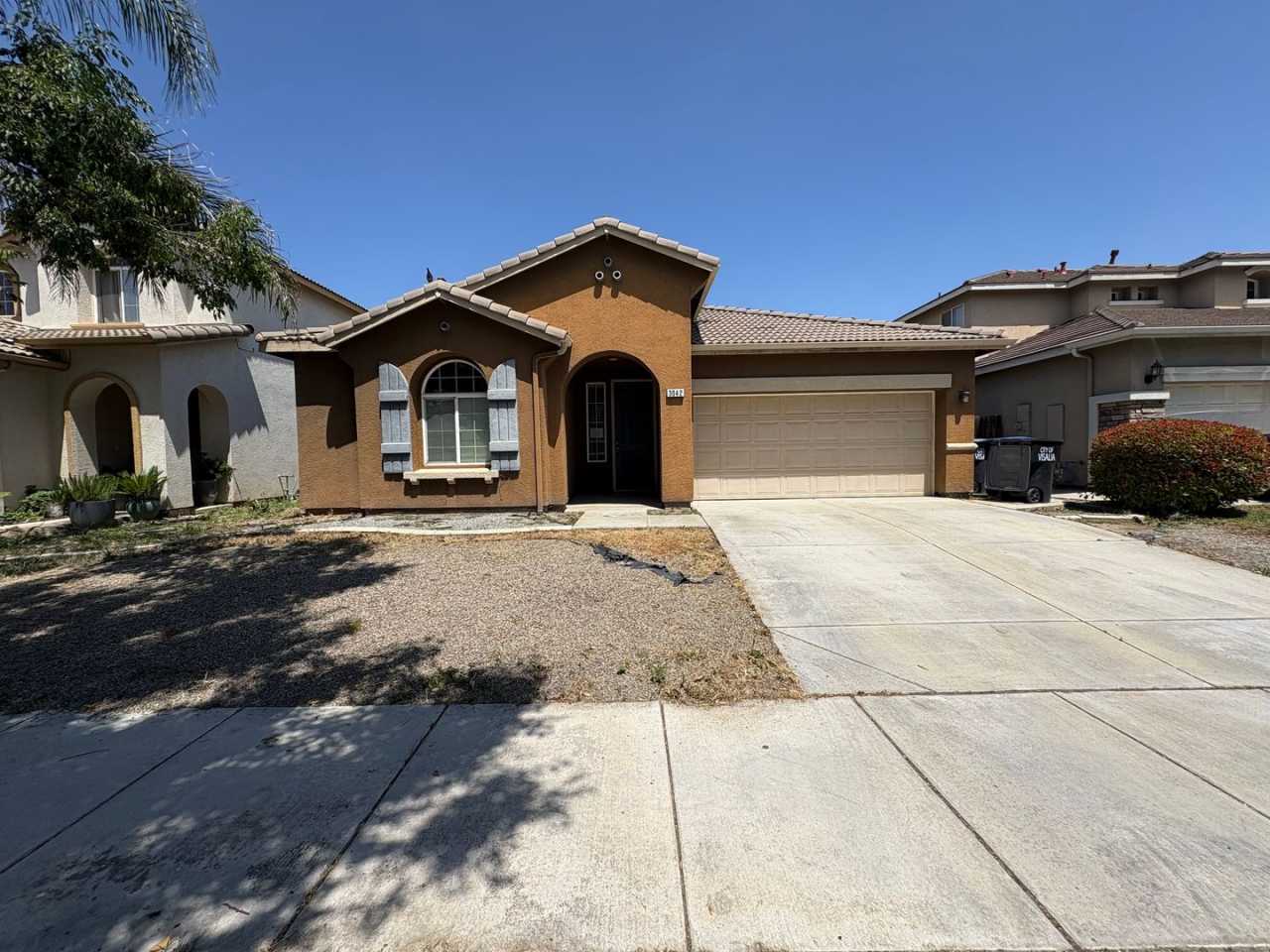 Spacious NW Visalia Home w/ Split Floor Plan!