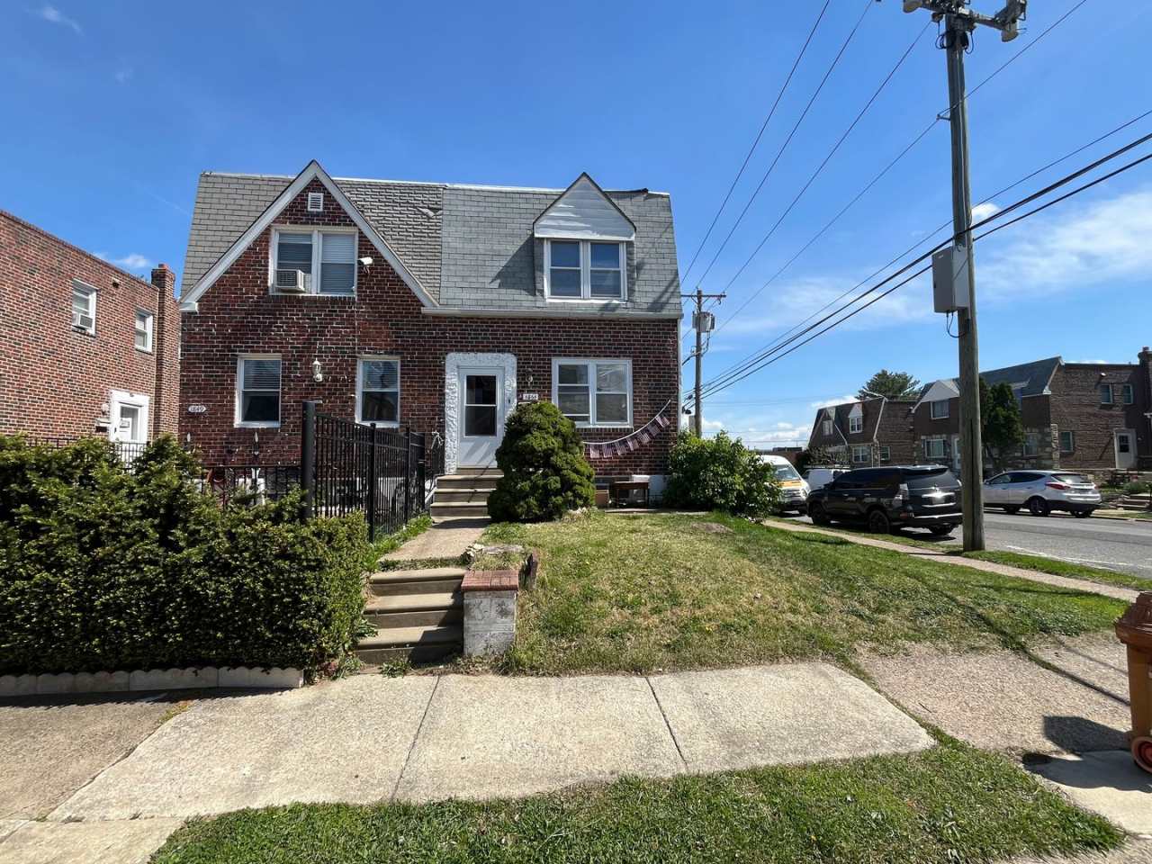 1851 Strahle St.