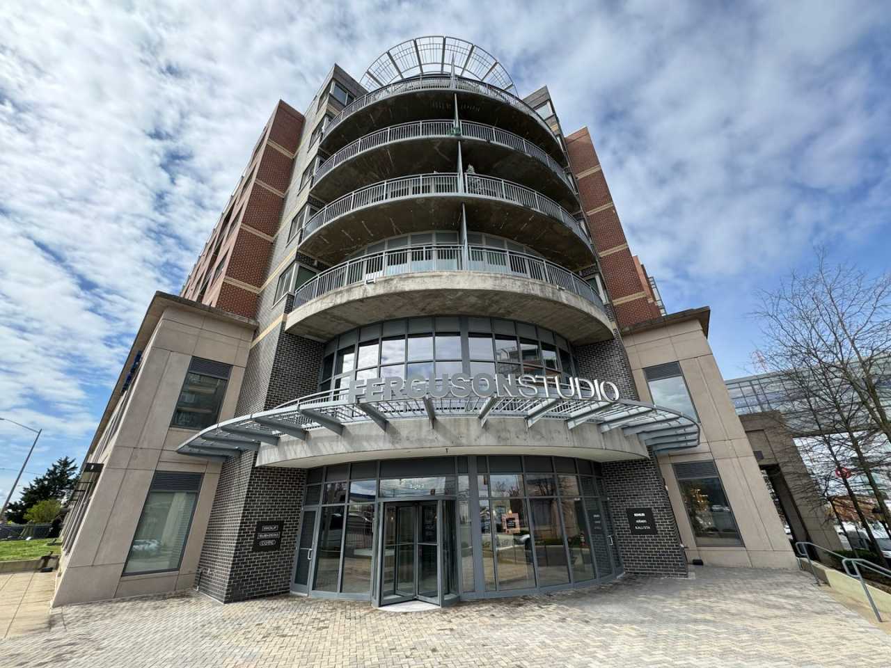 Luxurious 1 Bed 1 Bath Condo With Private Balcony In Sought-After Vantage at Merrifield