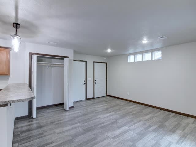 600-620 Samantha Street Unit D33