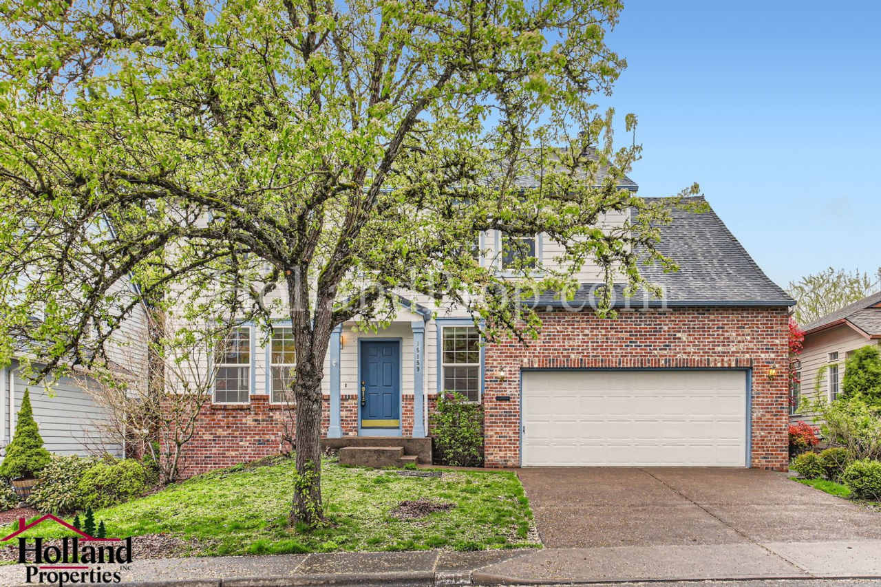 ** New Price and SPECIAL DISCOUNT on the first month's rent! ** Spacious 4-Bedroom Home with Office in Desirable Bethany Crest Neighborhood