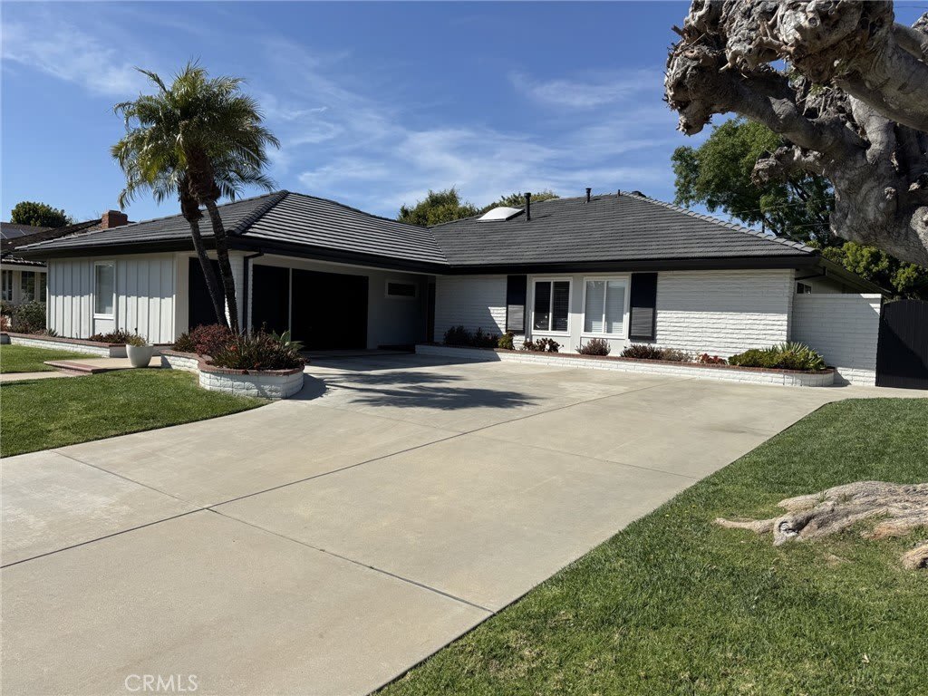 17661 Orange Tree Lane