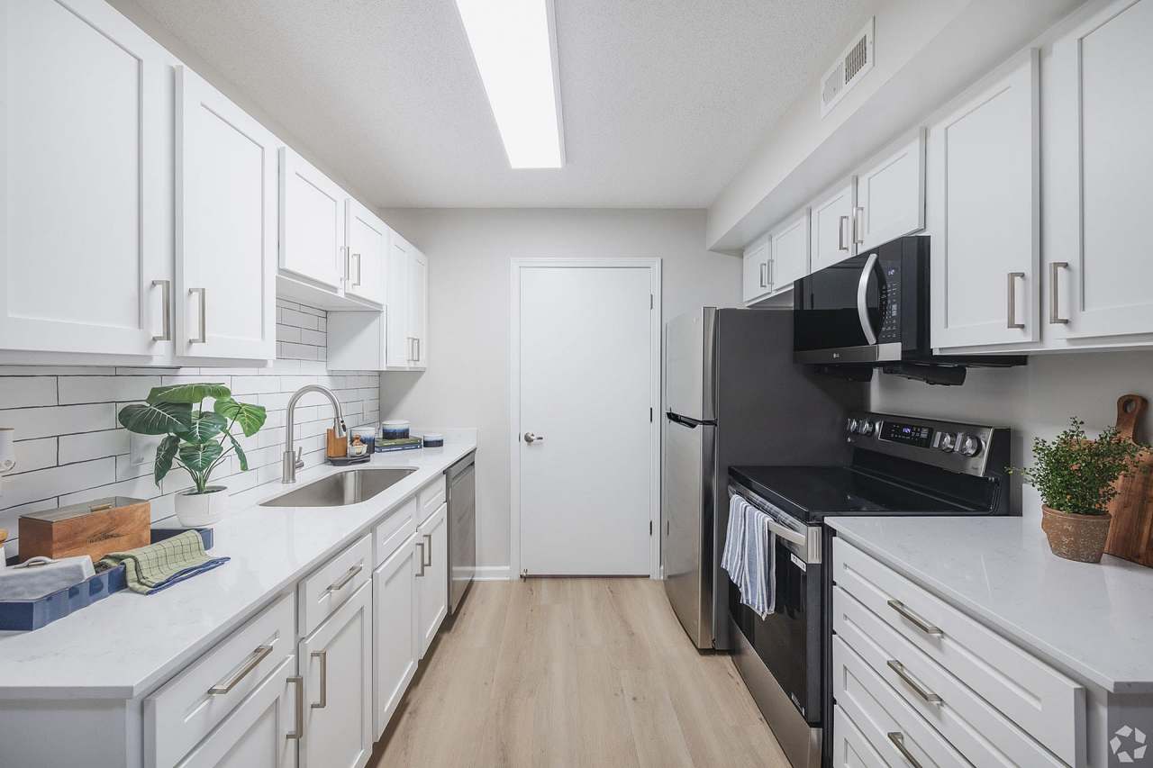 The Collins Apartment Homes