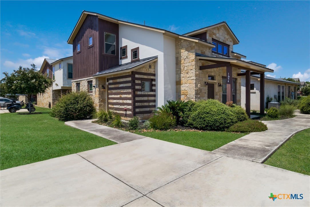 1654 Gruene Vineyard Crossing