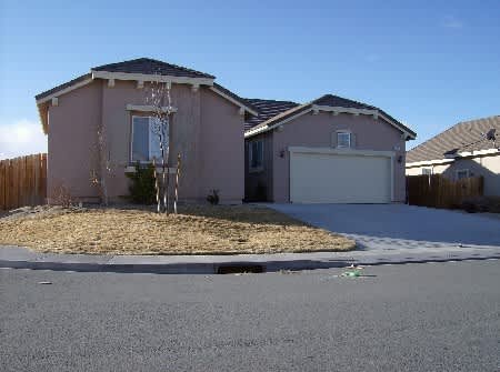 Beautiful Home located in Autumn Winds, Fernley
