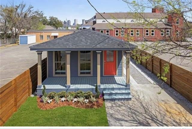 2615 DELACHAISE Street