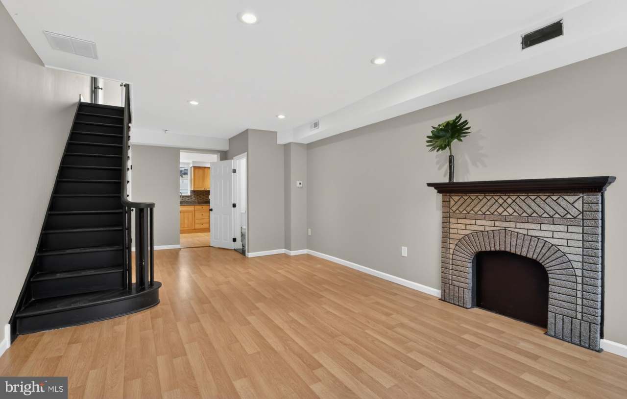 1908 S JESSUP Street