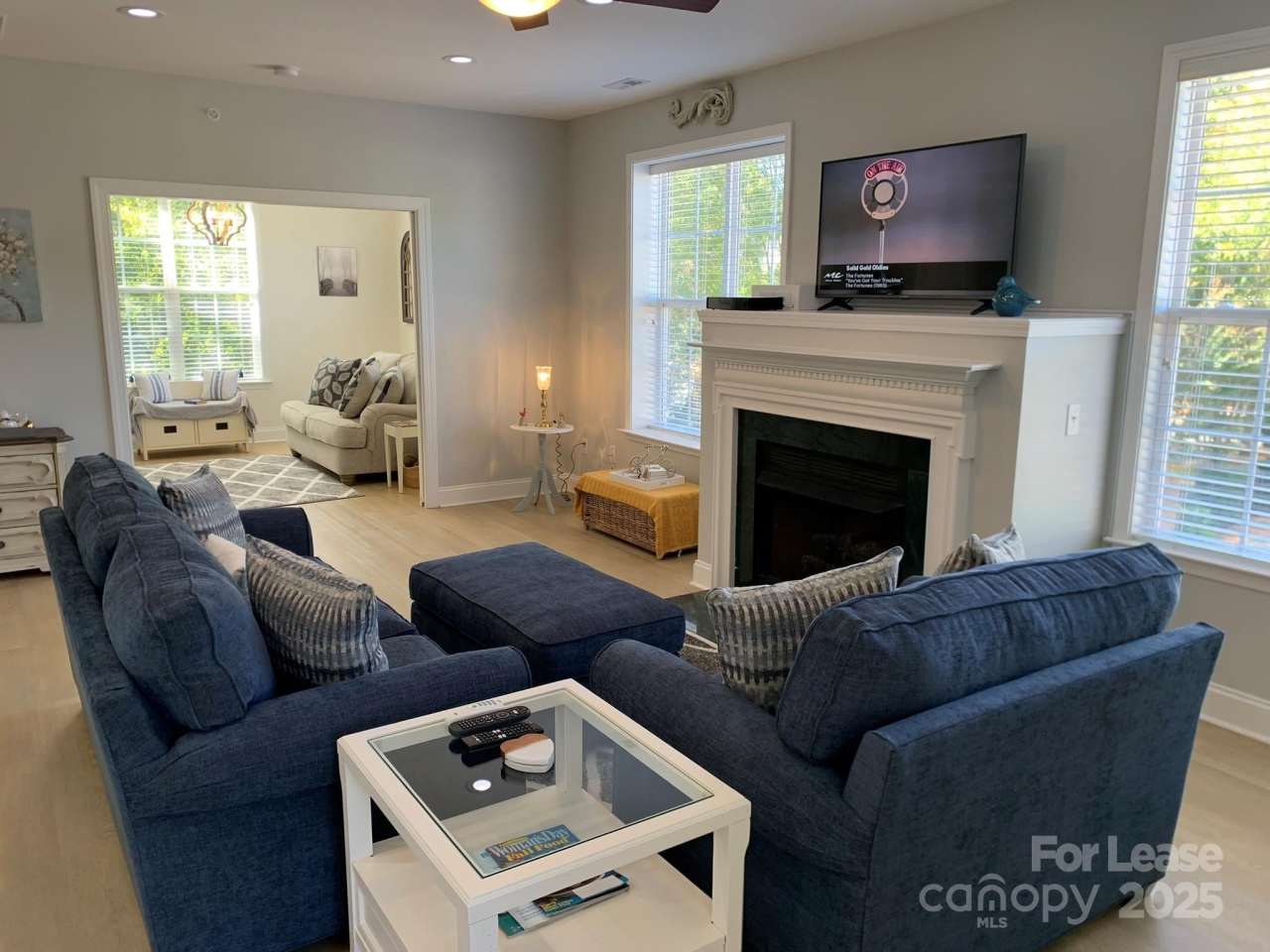 9033 Rosalyn Glen Road