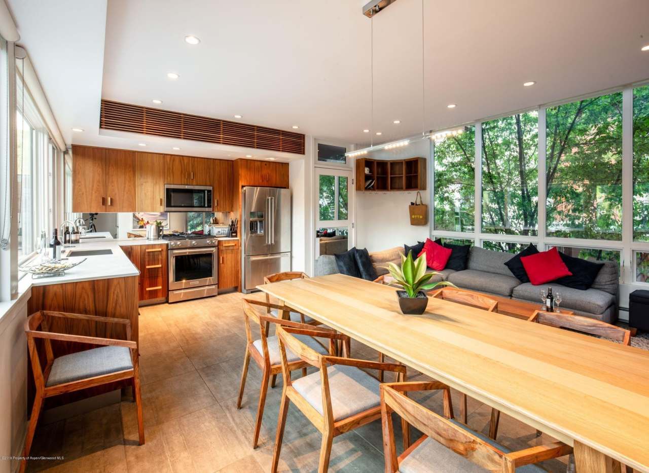 623 S Monarch Street unit: : A