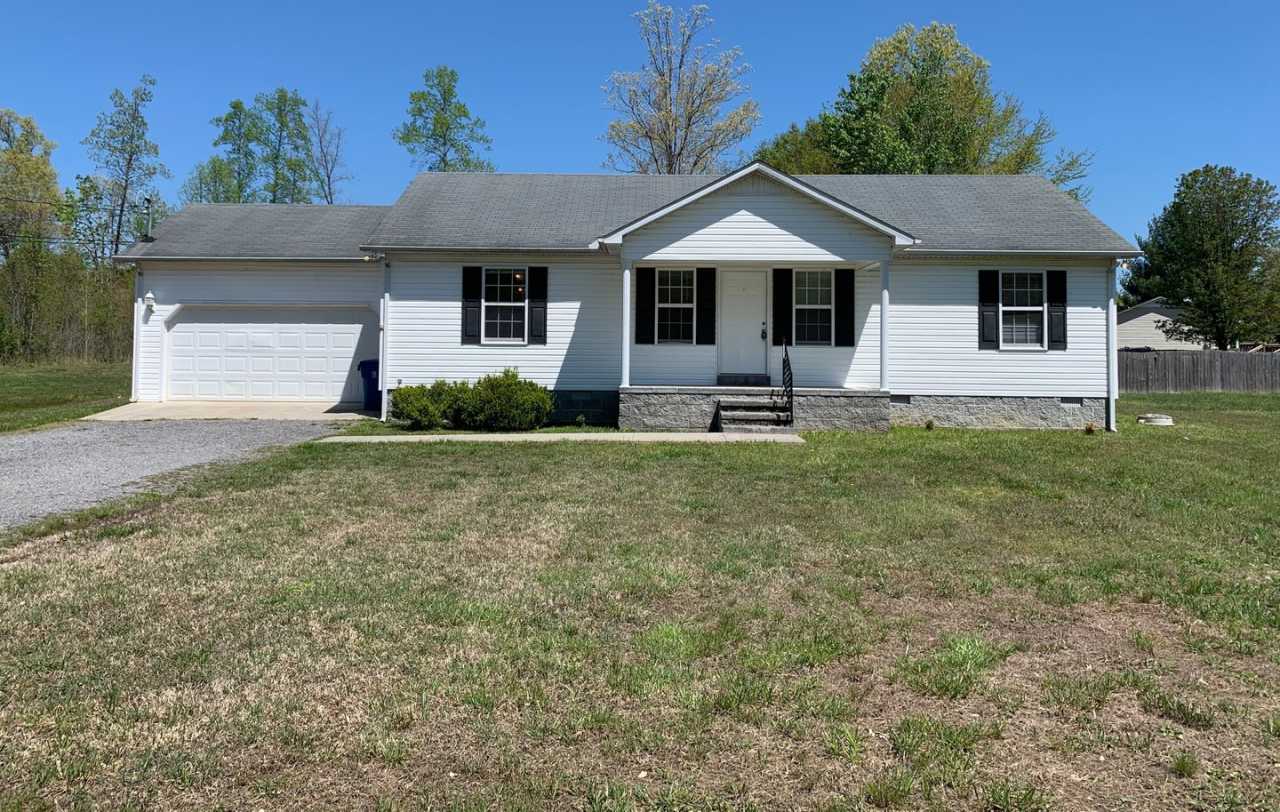 Charming Home with Spacious Yard Minutes from Town...