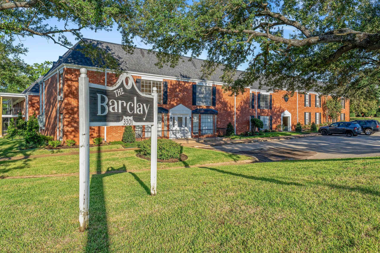 Barclay Apartments