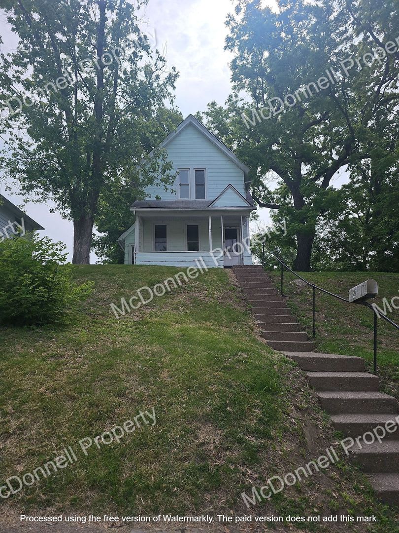 There is a $25 fee per application and everyone over 18 needs to fill out their own application.