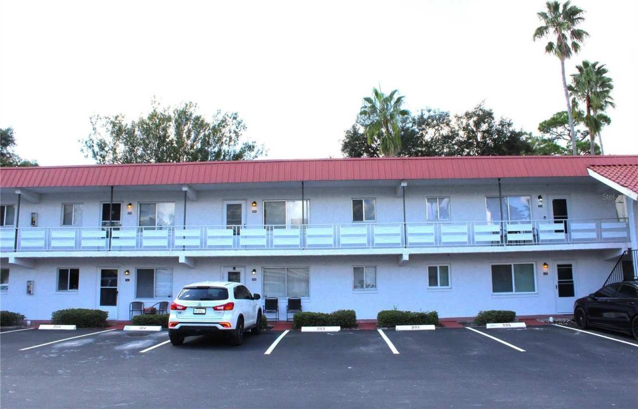 1100 MARTINIQUE DRIVE