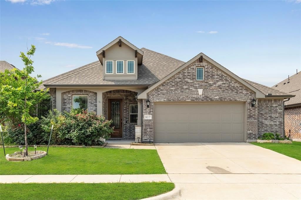 817 Edinburgh Drive