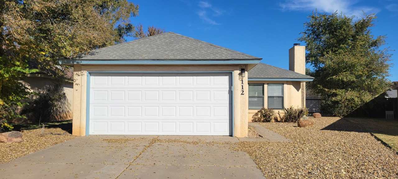 GREAT HOME IN NE CLOVIS NEAR MESA ELEMENTARY