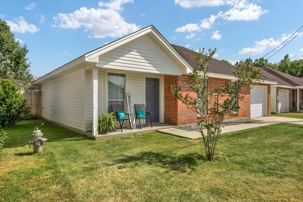 5780 Shadowbend Circle South