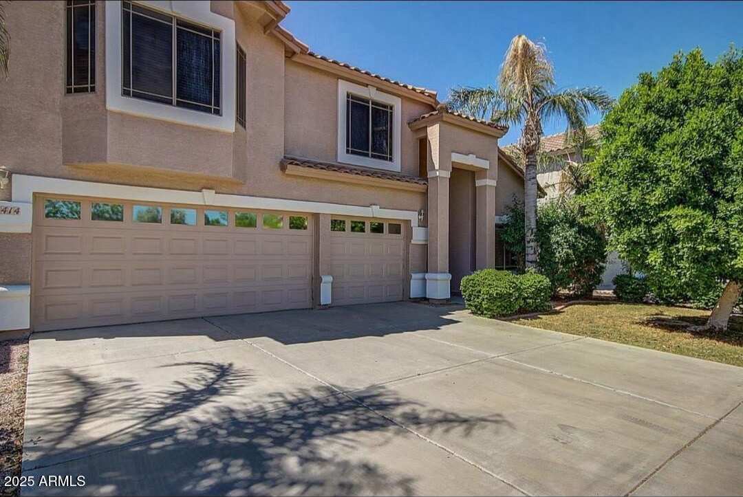 1414 N SADDLE Street