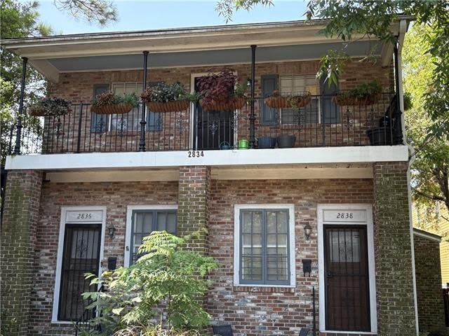 2834 PONCE DE LEON Street