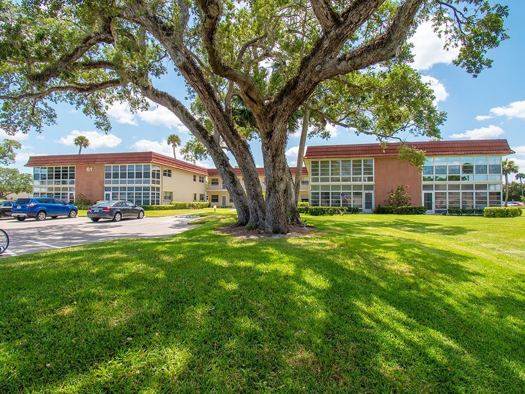 61 Woodland Drive unit: 207