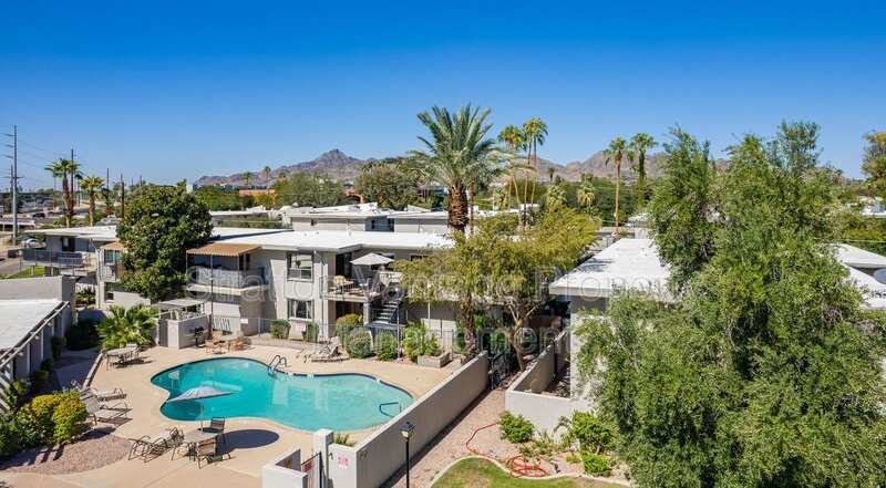 4114 E Calle Redonda