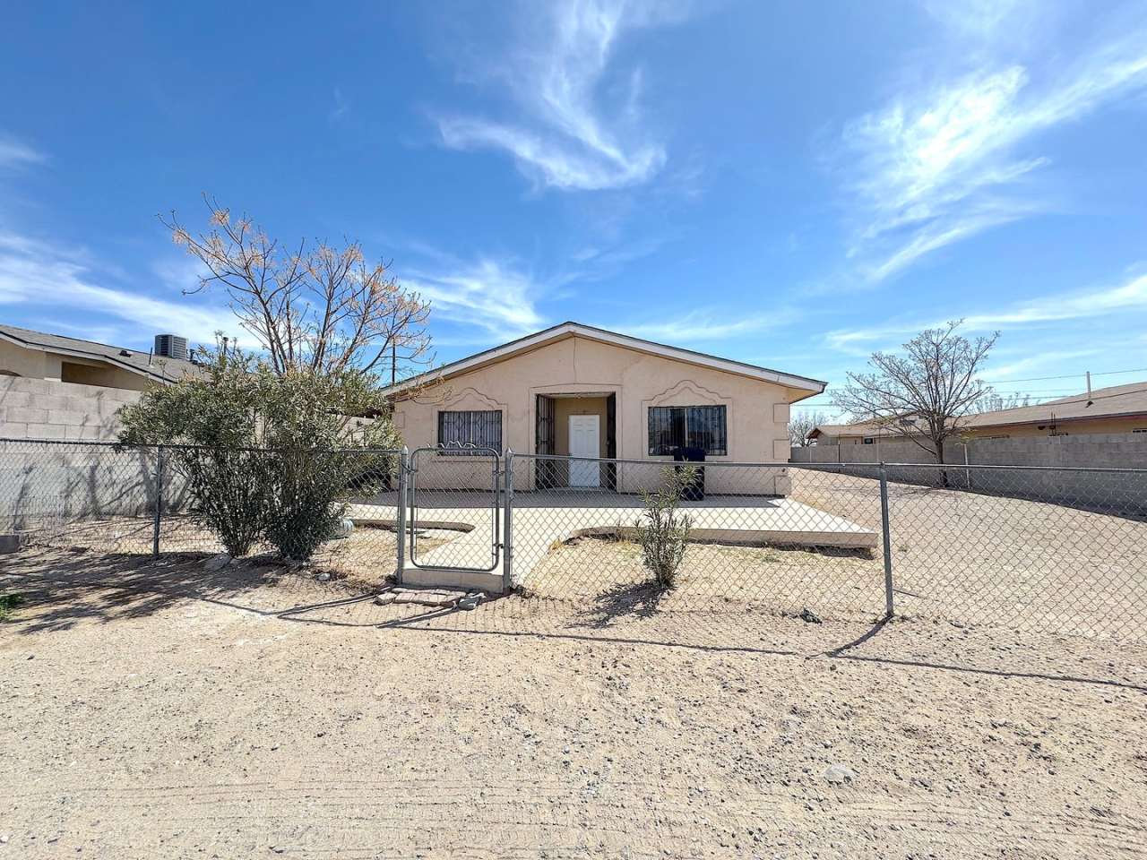 Far West El Paso 3bed/2bath Refrig A/C!