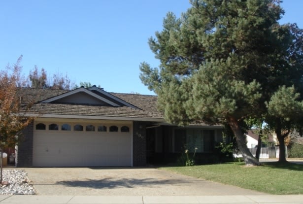 Welcome to 600 Bowers Way — Your Spacious Home in the Heart of Wheatland!