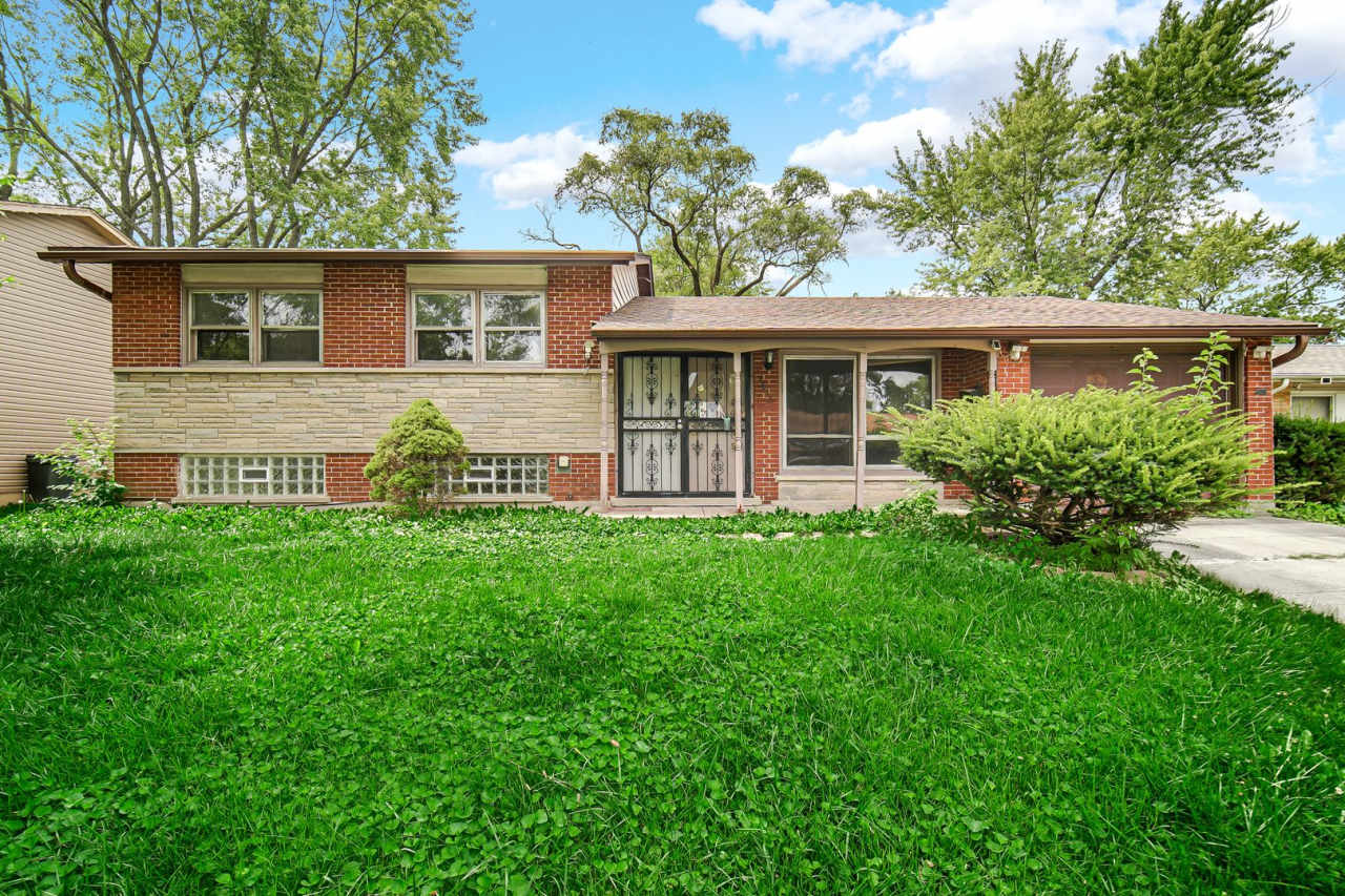 House for rent in Grandview