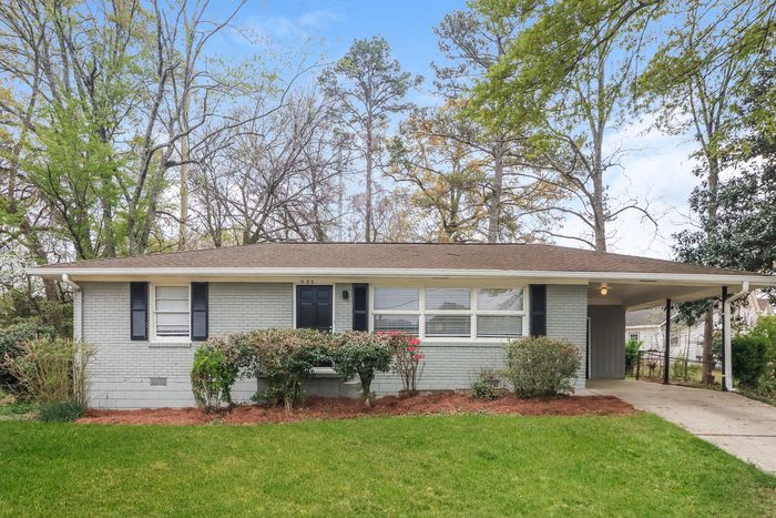 933 Clay Road Southwest