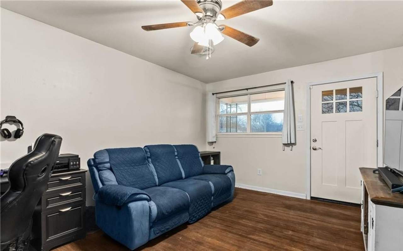 Cute 3-bedroom 2-bathroom house in Cove!