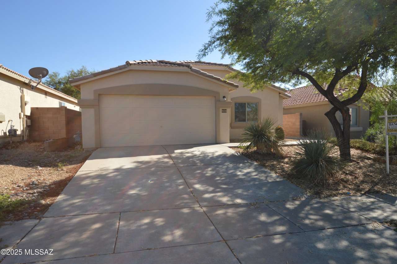 664 S Painted River Way